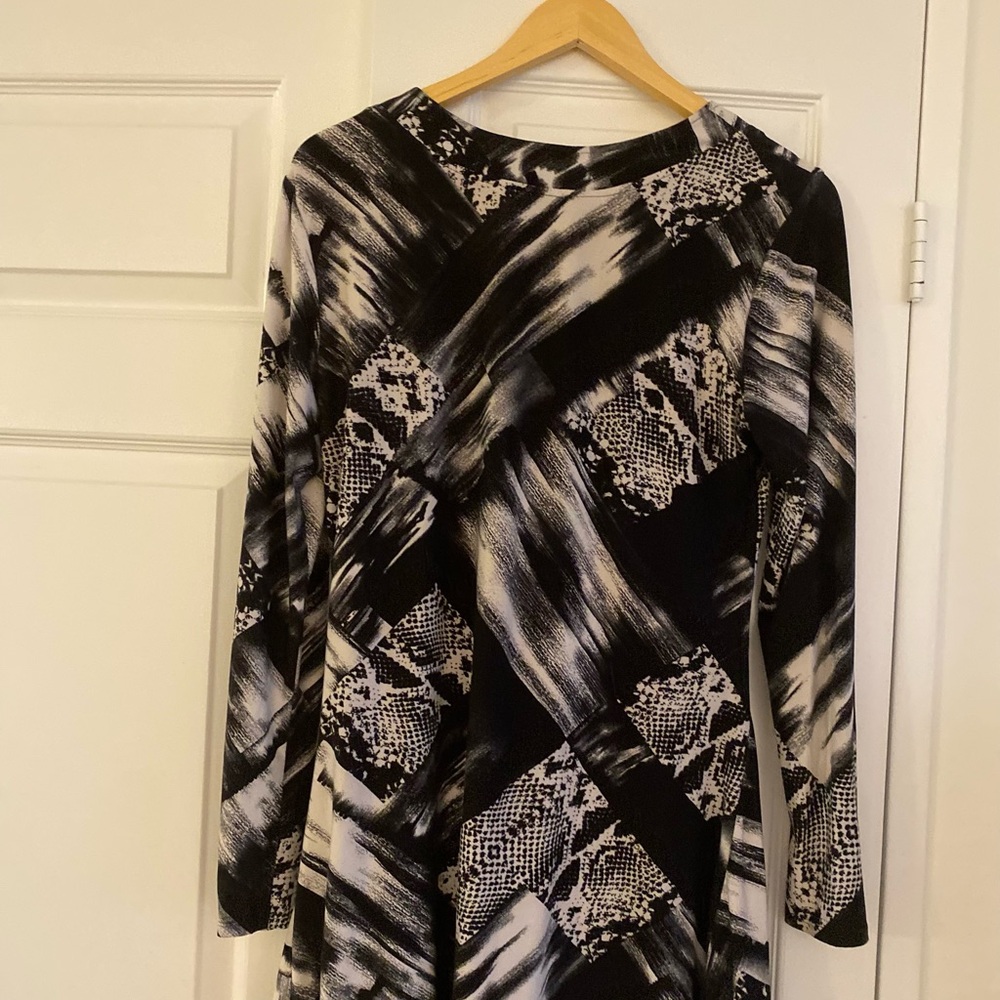 Stylish Black and White Women's Dress
